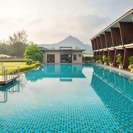 La Isla Pranburi Beach Resort Sam Roi Yot Exterior foto